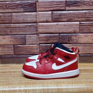 Jordan 1 Mid Red/White/ Black Size 8c Toddler